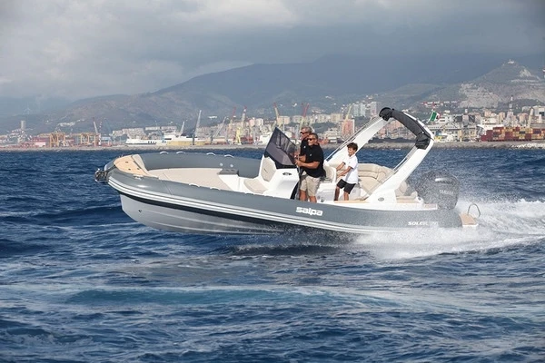 Alquiler de barcos Port Grimaud barato de SALPA 26 SOLEIL