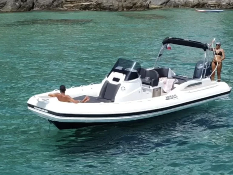 Alquiler de embarcaciones Joker Boat Clubman 28 enLe Lavandou en Samboat