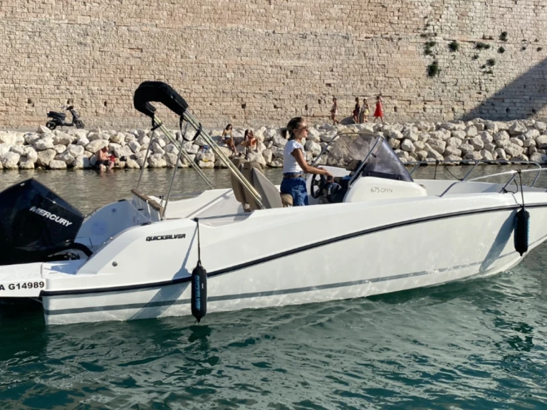 Quicksilver Quicksilver 555 Activ Open de alquiler a Marsella