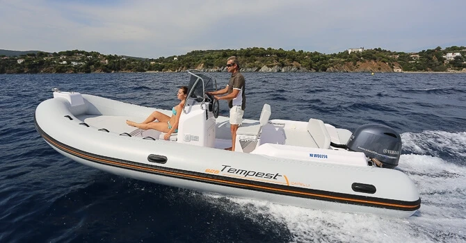 Alquiler Neumática en La Trinité-sur-Mer - Capelli Tempest 625 Easy