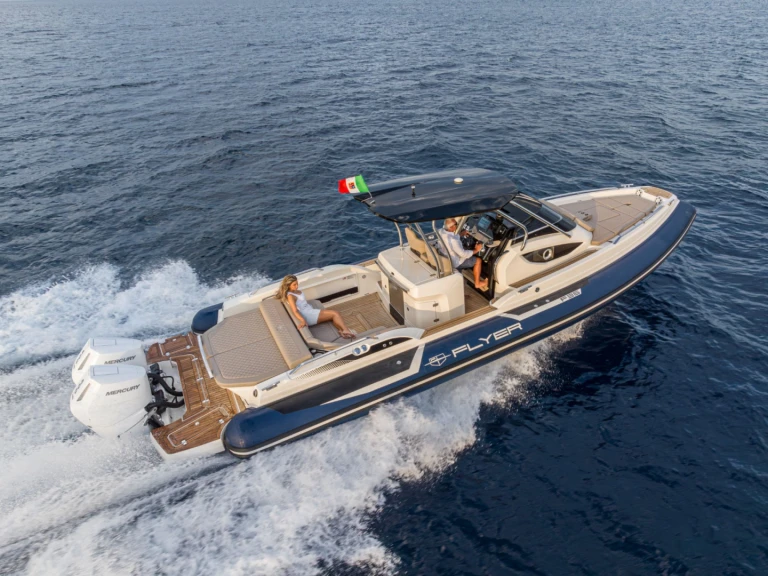 Alquiler de Bwa Flyer 36 en La Trinité-sur-Mer