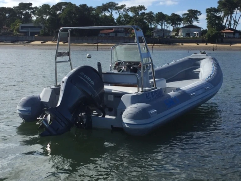 Alquiler de embarcaciones Sacs Sacs S 750 Madras enPiraillan en Samboat