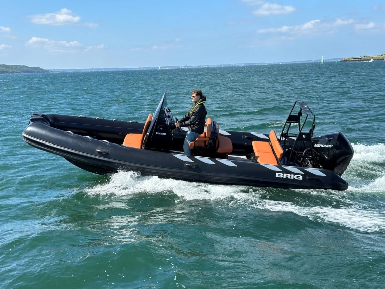 Alquiler de barcos Brest barato de Navigator 700