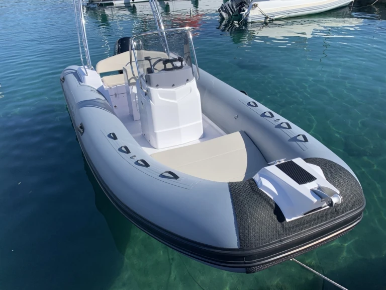 Alquiler de barcos Propriano barato de Capelli 570 Luxe