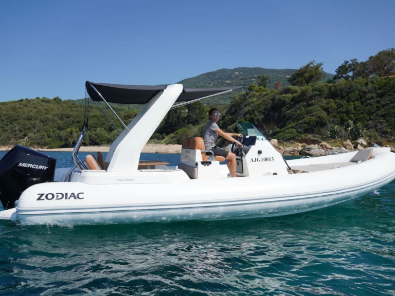 Alquiler Propriano - Zodiac MEDLINE 750 en SamBoat