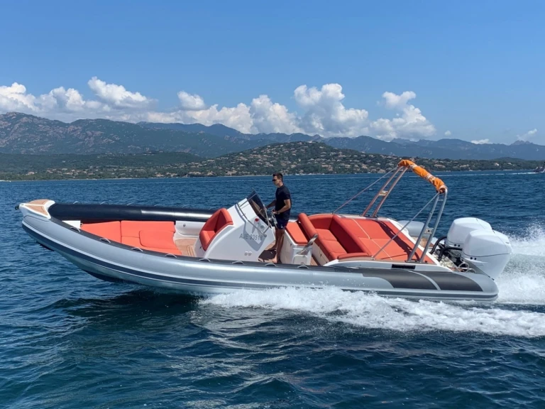 Alquiler Neumática en Porto-Vecchio - Master 900