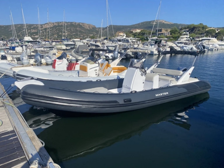 Alquiler de Master 750 en Porto-Vecchio
