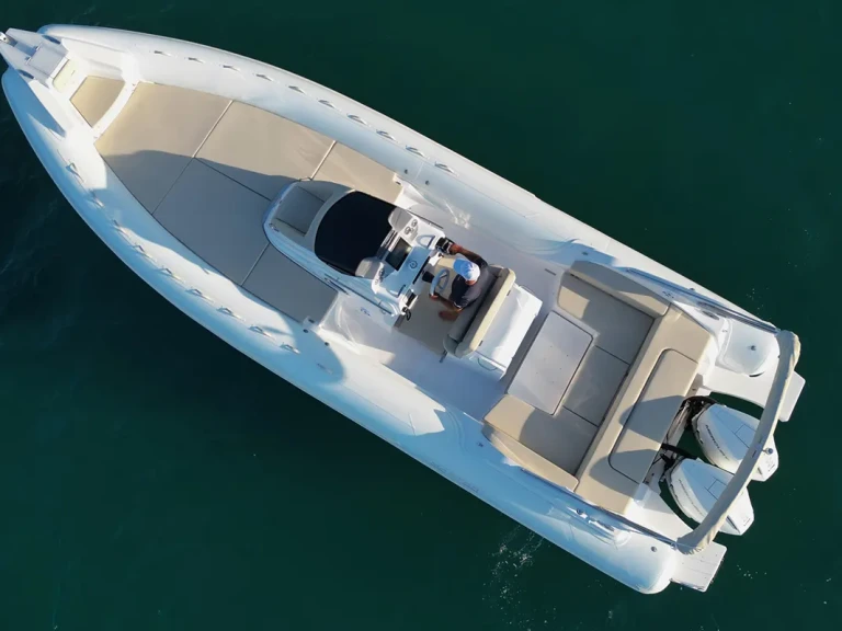 Alquiler de barcos Porto-Vecchio barato de master 996 open