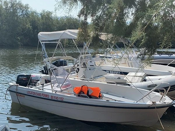 Alquiler de embarcaciones Terhi 445 C enSaint-Florent en Samboat