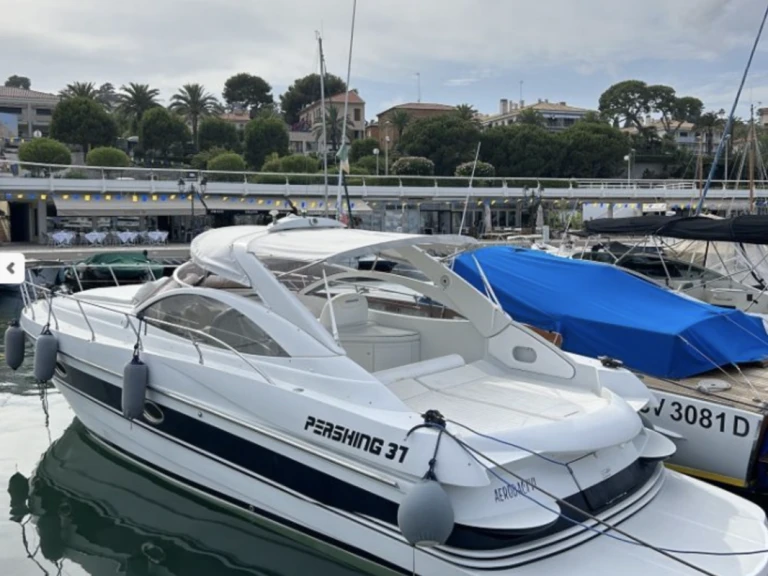 Alquiler de embarcaciones Pershing Pershing 37 enSaint-Jean-Cap-Ferrat en Samboat