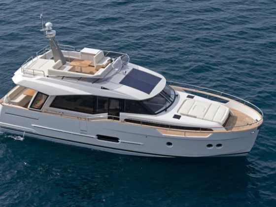 Alquiler de embarcaciones Greenline Greenline 48 Fly enFontvieille en Samboat
