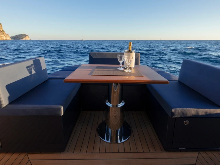 Alquiler de embarcaciones Solaris Solaris 47 enBeaulieu-sur-Mer en Samboat