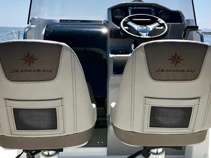 Alquiler Lancha en Antibes - Jeanneau Cap Camarat 6.5 Style