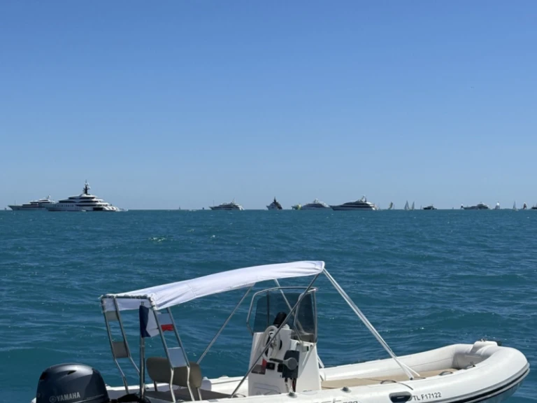 Neumática para alquilar Antibes al mejor precio