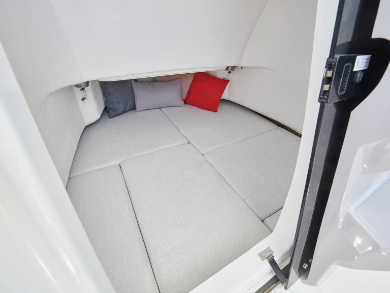 Alquiler Lancha Jeanneau con o sin  título de navegación