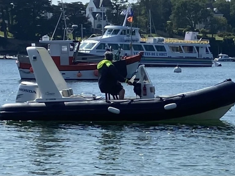 Alquiler de barcos Bénodet barato de V 620 Sport