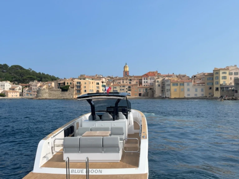 Alquiler de Pardo Yachts Pardo 38 en Port Grimaud
