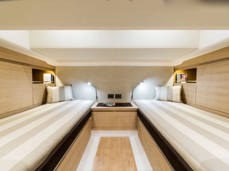 Pardo Yachts Pardo 43 de alquiler a Port Grimaud