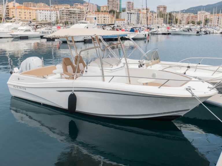 Alquiler Ajaccio - Bénéteau Cap Camarat 7.5 CC en SamBoat