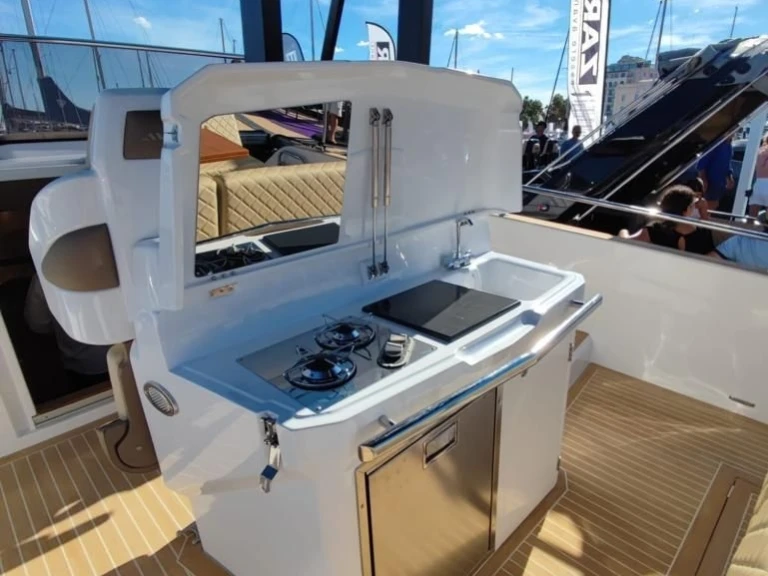 Alquiler de embarcaciones Salpa AVANGARDE 1.1 enAjaccio en Samboat