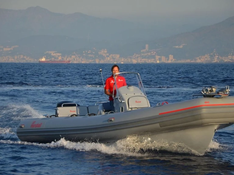 Alquiler Neumática Marshall con o sin  título de navegación