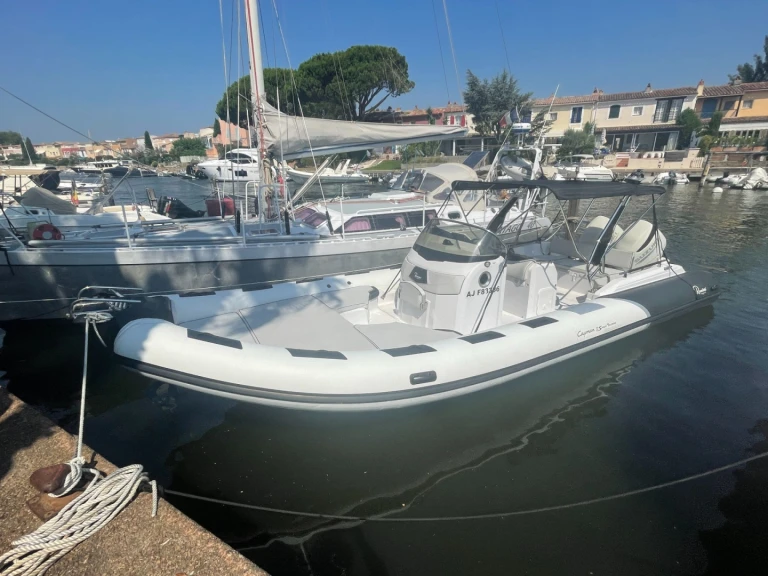 Ranieri International  CAYMAN 31 de alquiler a Cogolin