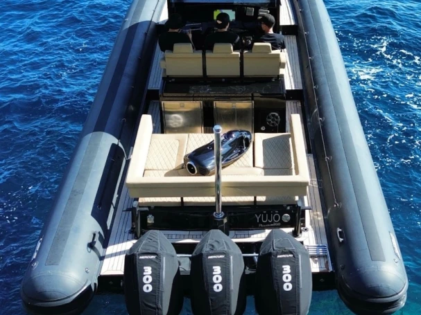 Alquiler de embarcaciones Sea Water Phantom 400 enHyères en Samboat