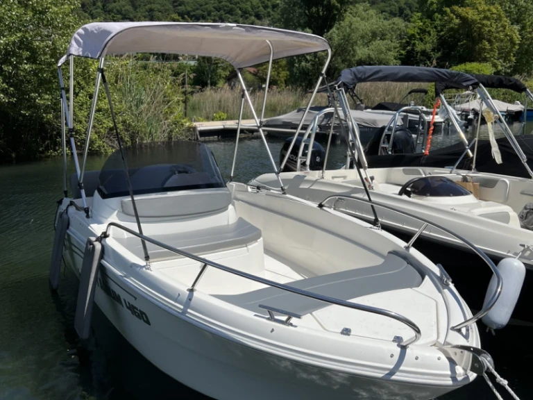 Alquiler de embarcaciones Titanium 460 enAix-les-Bains en Samboat
