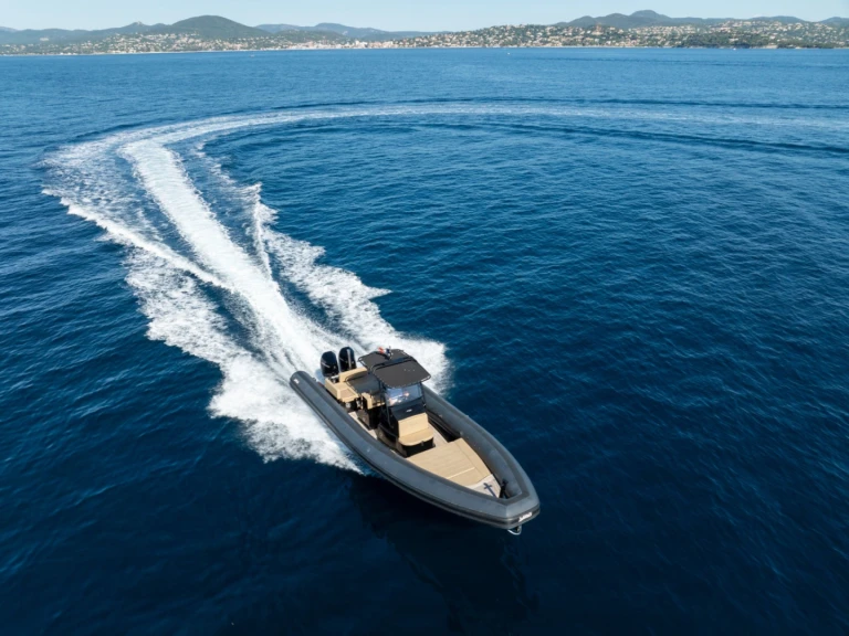 Alquiler de Sea Water 300 PHANTOM en Cogolin