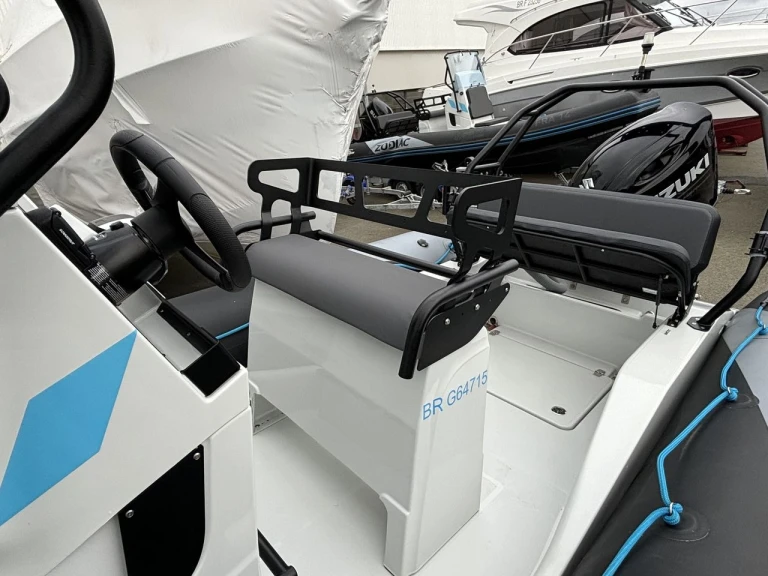 Alquiler de Neumática, con o sin patrón Zodiac Brest