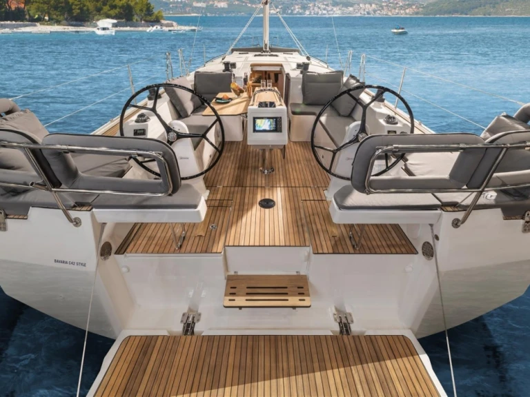 Bavaria Bavaria C42 de alquiler a Ouistreham