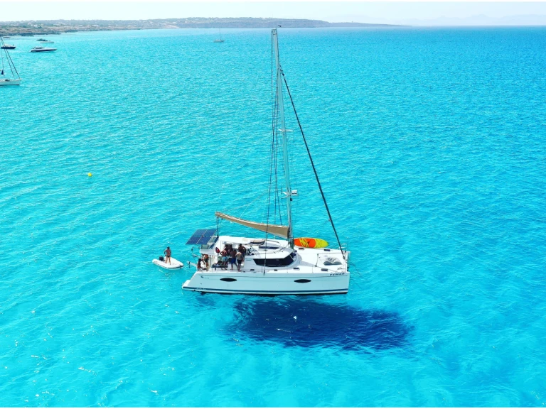 Alquiler de Fountaine Pajot Helia 44 en Sant Antoni de Portmany