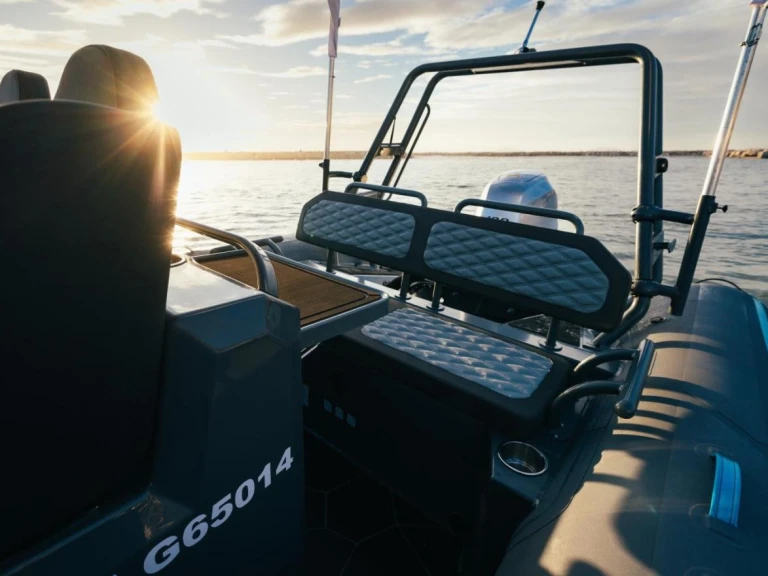 Alquiler de embarcaciones Highfield Patrol 660 enLa Trinité-sur-Mer en Samboat