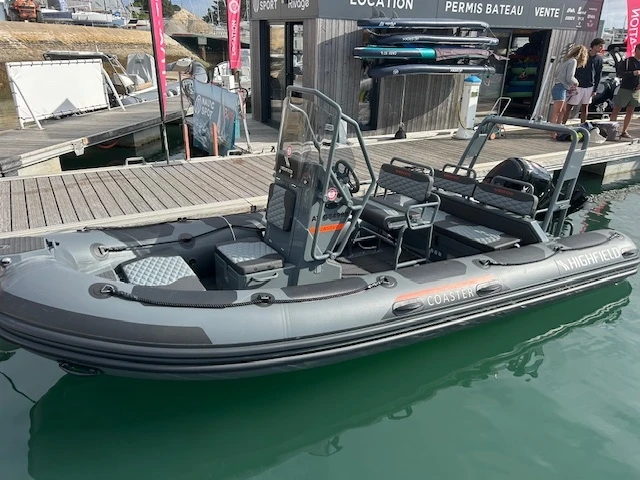 Alquiler de embarcaciones Highfield HIGHFIELD 54 PATROL COASTER enLa Trinité-sur-Mer en Samboat