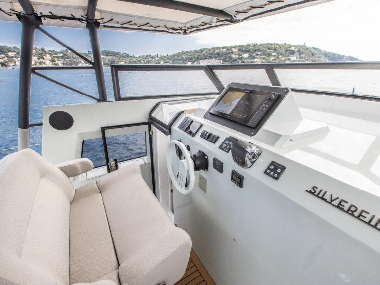 Alquiler Lancha BUEHLER TURBOCRAFT con o sin  título de navegación