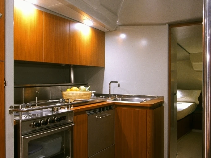 Alquiler de barcos Barcelona barato de 65