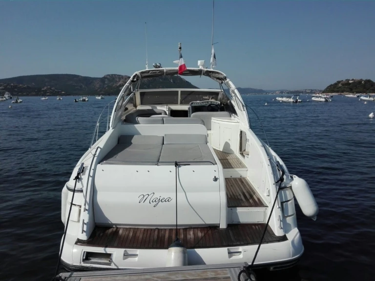 Alquiler de Princess Princess V42 en Porto-Vecchio