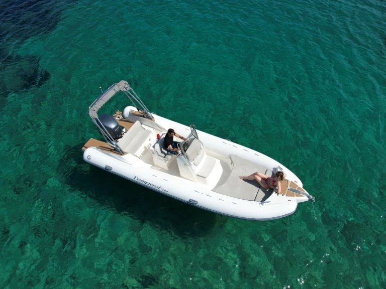 Alquiler Neumática en Porto-Vecchio - Capelli Tempest 700