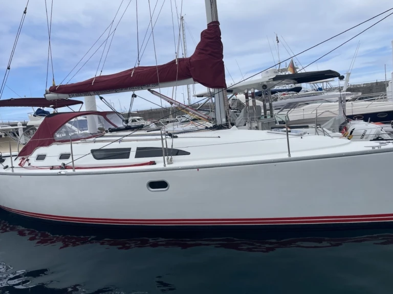 Alquiler de embarcaciones Jeanneau Sun Fast 37 enSan Miguel De Abona en Samboat