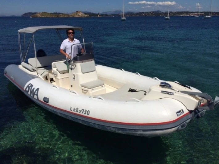 Alquiler de Bwa Sport 22 GT en Porto-Vecchio