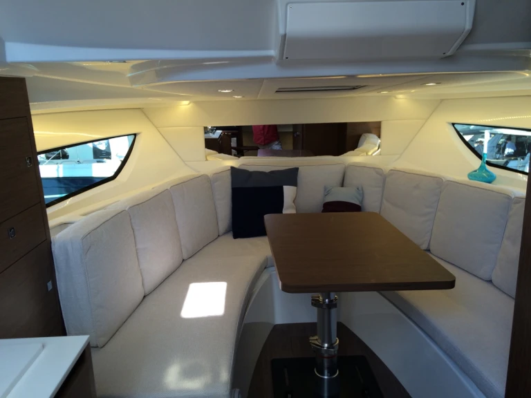 Alquiler Lancha en Cogolin - Jeanneau Cap Camarat 10.5 WA