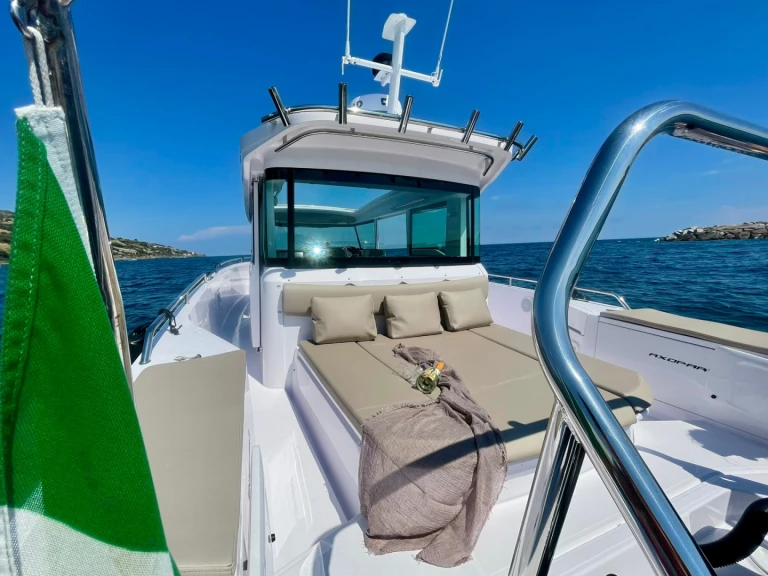 Axopar 37XC de alquiler a Saint-Jean-Cap-Ferrat