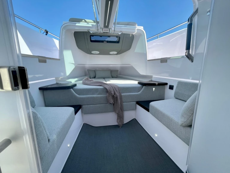 Alquiler de Axopar 37XC en Saint-Jean-Cap-Ferrat