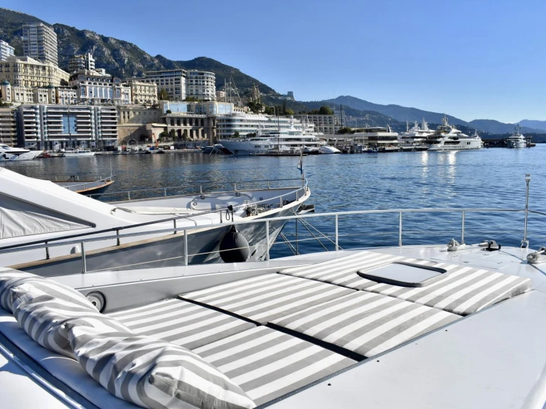 Alquiler de embarcaciones Leopard Leopard 23 enLa Condamine en Samboat
