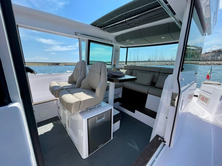 Alquiler de embarcaciones Axopar 37XC enSaint-Jean-Cap-Ferrat en Samboat