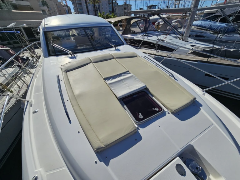 Alquiler de Jeanneau Prestige 38 S en Saint-Jean-Cap-Ferrat