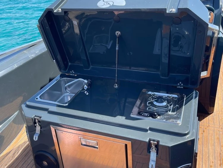 Alquiler de embarcaciones Lomac Granturismo 10.5 enAjaccio en Samboat