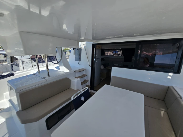 Alquiler Catamarán Aventura con o sin  título de navegación