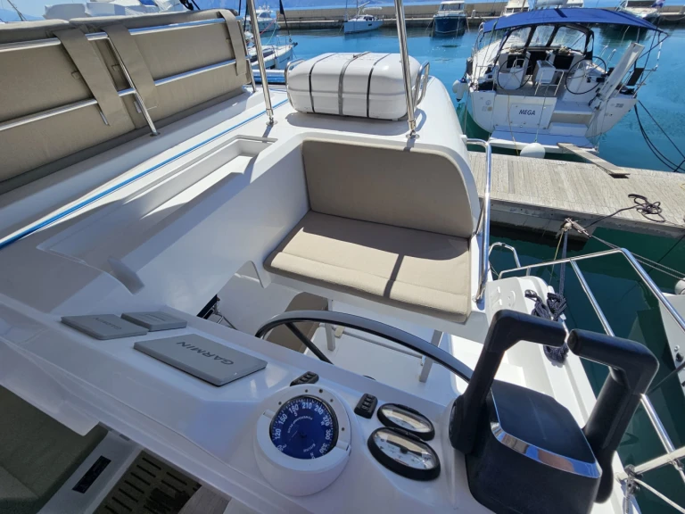 Catamarán para alquilar Marina (Ciudad) al mejor precio