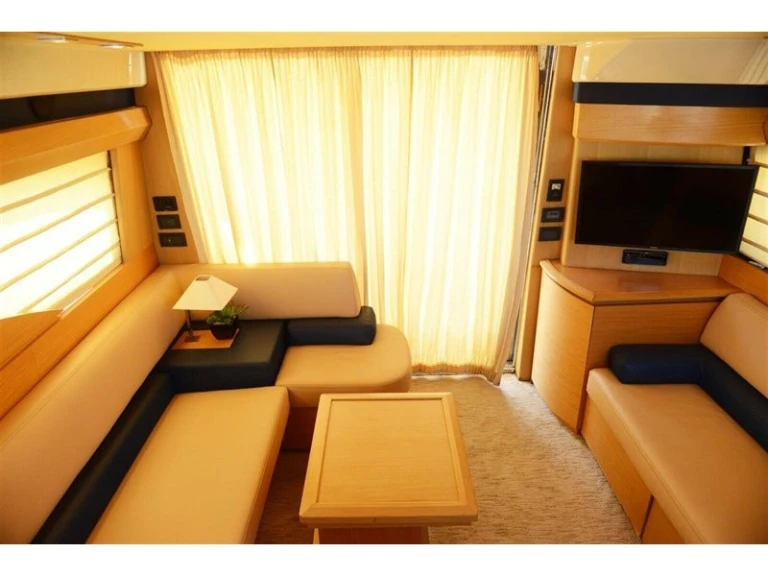 Alquiler de barcos Gouviá barato de Azimut 43 Fly